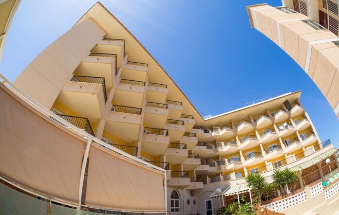 Рита Ортис получила серьезную кровоточащую рану головы и была констатирована смерть по прибытии спасателей.