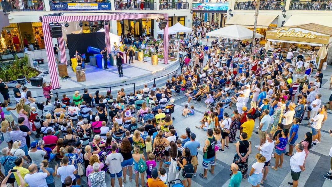 Кроме того, Zenia Boulevard запустит летнюю акцию, предлагающую мгновенные призы для клиентов, потративших 50 евро и более.