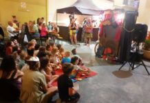 Arts and crafts, puppet shows and fireworks-procession in Hondón de las Nieves Throughout the two evenings, there will also be workshops for children, pottery and other craft demonstrations, while the little ones (and their parents!) will be entertained with storytelling, puppet shows and table games.