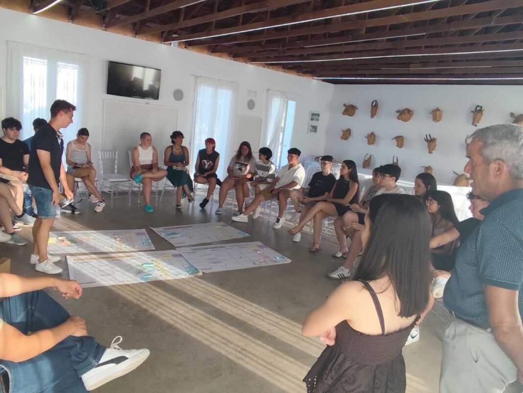A total of 28 young people from Pilar, aged between 16 and 30, took part in the event