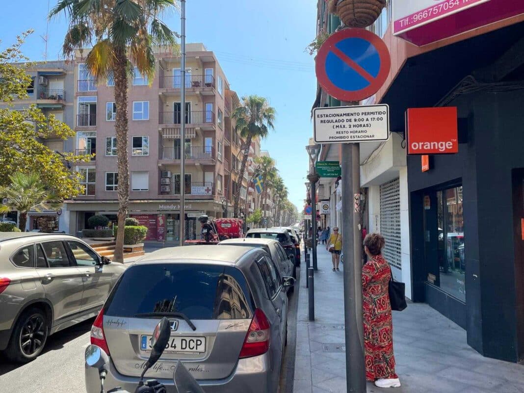 The Policía Local de Torrevieja has announced that Calle Ramón Gallud will be closed to traffic from Monday, 23 February, due to stormwater drainage works