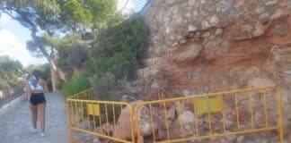 PSOE Criticizes Neglect of Cabo Roig’s Blue Trail According to PSOE councilor María García, the trail has “lost the splendor” that earned it the recognition.