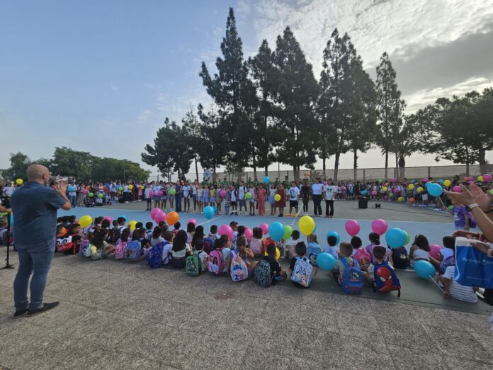 Najbardziej ambitnym projektem jest planowany remont Przedszkola Miejskiego o wartości 907,000 680,000 euro, finansowany wspólnie przez Radę Prowincji Alicante (227,000 XNUMX euro) i ratusz (XNUMX XNUMX euro).