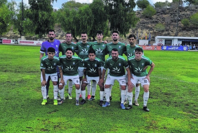 Początek sezonu z bilansem 3-0 dobrze przygotuje piłkarzy z Rojales do następnego meczu, na który wszyscy czekaliśmy.