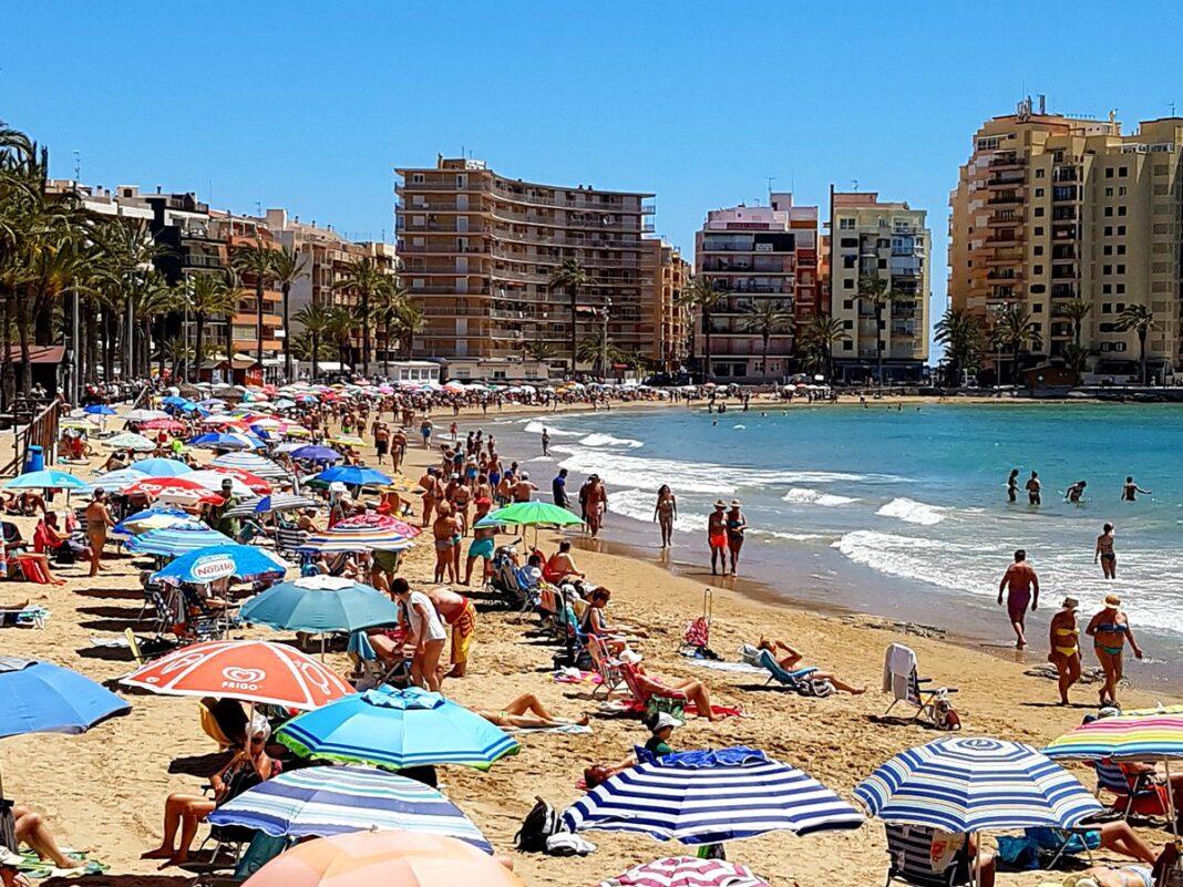Les Britanniques restent les visiteurs les plus fidèles d'Alicante, avec 1.7 million d'arrivées jusqu'à présent cette année - bien que la croissance, malgré les critiques de la presse britannique, soit toujours de 1.1 %.