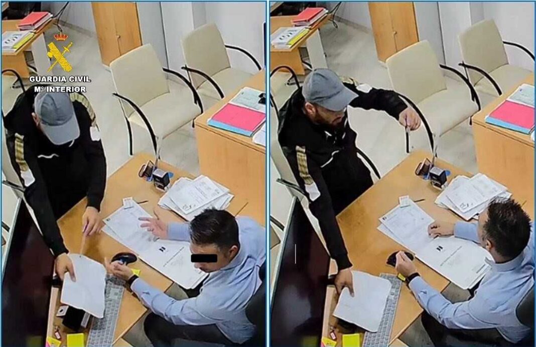 In total, the group is linked to 60 crimes committed in 16 provinces, including 54 thefts, two violent robberies, two fraud cases, one case of handling stolen goods, and one offence of belonging to a criminal organisation.