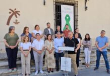 Orihuela conmemora el Día Mundial del Alzheimer con el Manifiesto 'Igualando Derechos' El manifiesto destacó la importancia de salvaguardar la dignidad y los derechos de quienes viven con Alzheimer a medida que la enfermedad progresa.