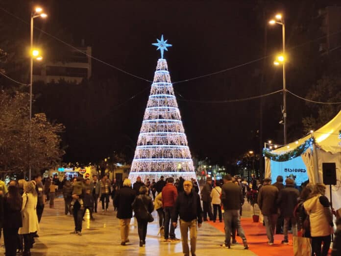 Le deuxième contrat concerne l'organisation du marché de Noël du centre-ville, qui se déroulera du 5 au 24 décembre sur la Plaza de la Centuria Romana, avec un budget total de 72 282,98 €