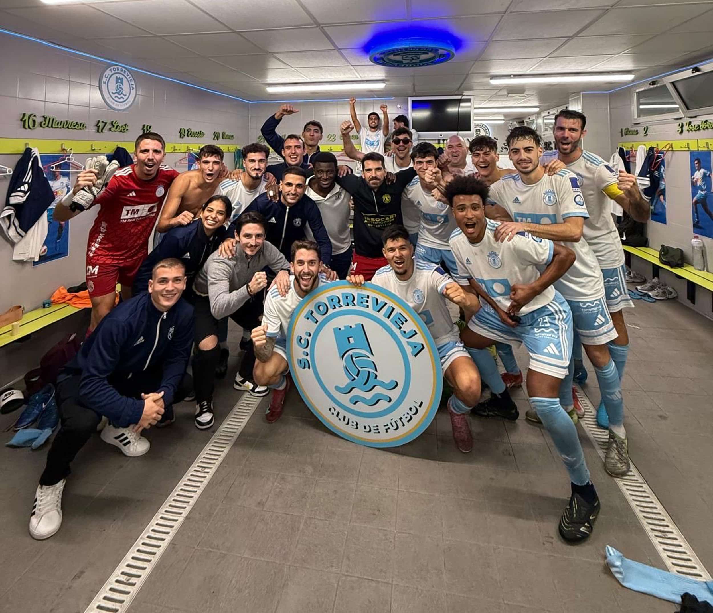 Torry Tear Benigàmin Apart in 9-Goal Masterclass