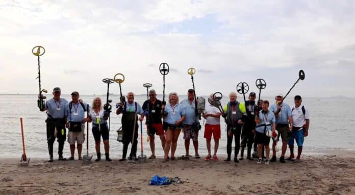 Tanto el grupo de teatro ADAPT como el club de detección de metales ADAPT estarán presentes en la EXPO Torrevieja los días 15 y 16 de noviembre en el Auditorio Internacional de Torrevieja. Quienes deseen obtener más información sobre ambos grupos y adquirir entradas podrán acercarse a la feria.