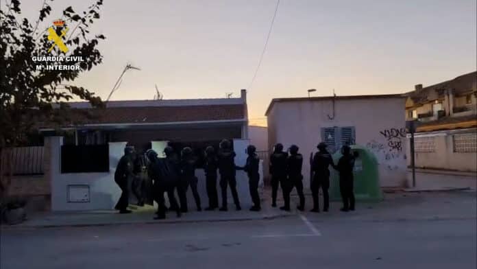 Operation “Corcón” successfully dismantled one of the area's major illegal cannabis-production networks, demonstrating the Civil Guard’s ongoing commitment to detecting and suppressing drug-trafficking activities in the region.