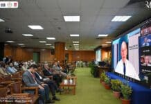 Alió Participates in the 24th Conference on Cataracts and Refractive Surgery in Egypt From 20th to 21st November, the Professor of Ophthalmology and Honorary Researcher at the Miguel Hernández University (UMH) in Elche acted as moderator and keynote speaker at the 24th Conference on Cataracts and Refractive Surgery at the Ophthalmology Centre of Mansoura University in Egypt.