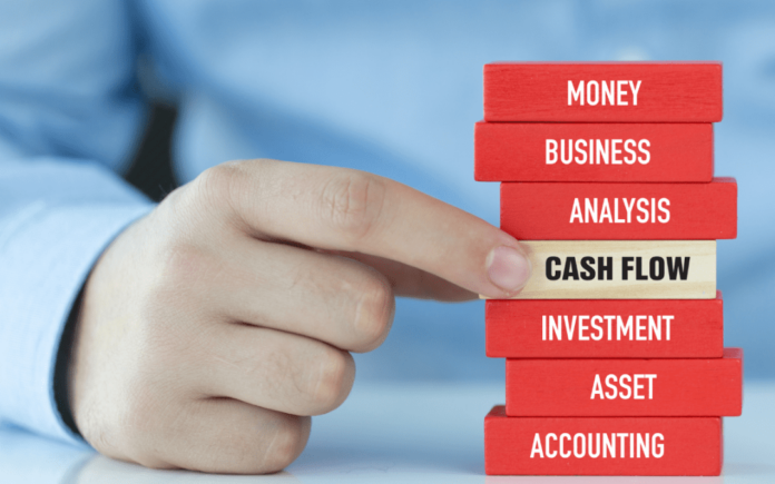 Kontantstrøm er livsnerven i enhver bedrift, men å forutsi hvor mye penger som vil stå i banken neste kvartal føles ofte som å lese teblader.