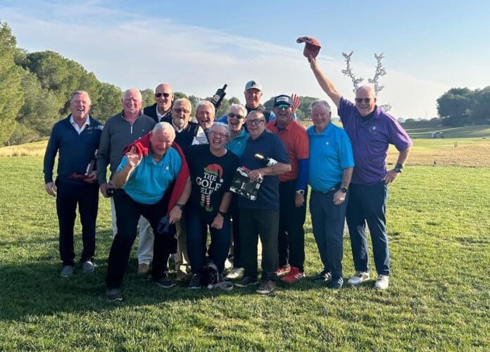 The eager elves arrived, some with the correct Christmas attire whilst keeping warm for the earlier than originally scheduled start time (the naughty elves were having a bit of side fun!).