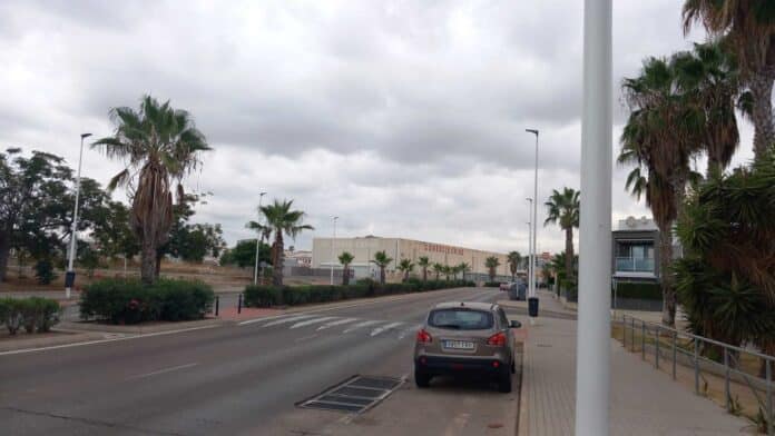 Das ursprüngliche Budget für diese Arbeiten betrug 222,508 €, der Auftrag wurde jedoch für 176,233 € an die Sociedad Ibérica de Construcciones Eléctricas SA vergeben, was eine erhebliche Ersparnis darstellt.