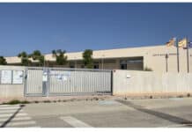 Uczniowie z Orihuela Costa zmuszeni do nauki w zamrożonych klasach, ponieważ radni nadal ich zawodzą Uczniowie z Orihuela Costa zmuszeni do nauki w zamrożonych klasach, ponieważ radni nadal ich zawodzą