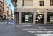 The Slow Death of Orihuela: A City Stripped of its Future According to Martínez Murcia, Orihuela is suffering from a "strong demographic imbalance" that feels like a targeted hit. While the coastal areas thrive on the influx of foreign investment and residential tourism, the city center is being bled dry.