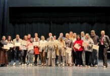 Diplomas Awarded to Students of the Spanish Course for “Arraigo” Applicants On January 30, diplomas were awarded at the Centro Cultural Virgen del Carmen to students who successfully completed the 40-hour Spanish course for applicants seeking arraigo, a social integration certificate required to apply for residency in Spain.