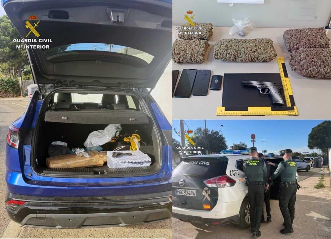 The French national, who said he did not speak Spanish and claimed not to understand the officers, has been arrested as a suspect in a drug trafficking offence against public health.
