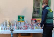 Six Arrested In Spate Of Night-Time Robberies across Alicante The gang parked stolen or rented vehicles in hidden spots, then crept into town on foot to avoid detection. Once inside, they ripped out tills and grabbed tobacco to resell near their home bases.