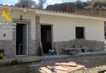 ILLEGAL BUILD SITES BUSTED IN MURCIA CRACKDOWN The investigation was led by the Guardia Civil’s SEPRONA environmental unit as part of Operation Áridos, aimed at cracking down on illegal development in protected and rural areas of the Region of Murcia.