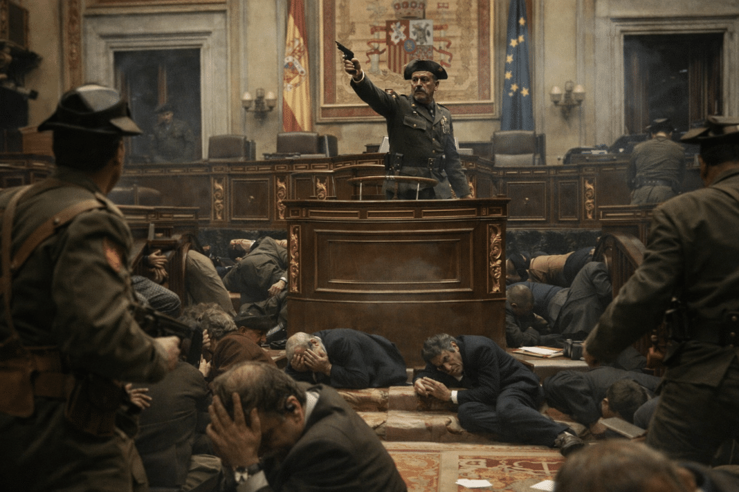 El golpe fracasó después de un decisivo discurso televisado del rey Juan Carlos I, que apoyó firmemente la Constitución y ordenó a las fuerzas armadas permanecer leales al gobierno democrático.