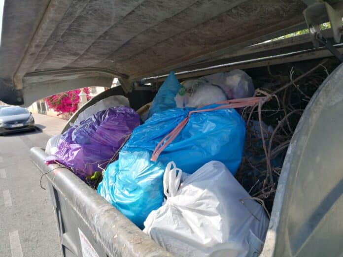 Naar aanleiding van de uitspraak heeft de PSOE zich gericht op transparantie en eist dat de bestuursorganen duidelijk maken hoe inwoners belastingvermindering kunnen aanvragen.