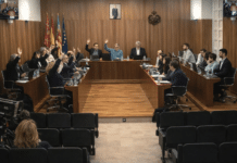 BURQA BAN BACK ON THE TABLE: ORIHUELA DEFIES CONGRESS IN FIERY COUNCIL SHOWDOWN On Thursday, the Partido Popular (PP) joined forces with its governing partner Vox to push through a motion in Orihuela City Council aimed at barring entry to municipal buildings for anyone wearing garments that fully or partially conceal the face.