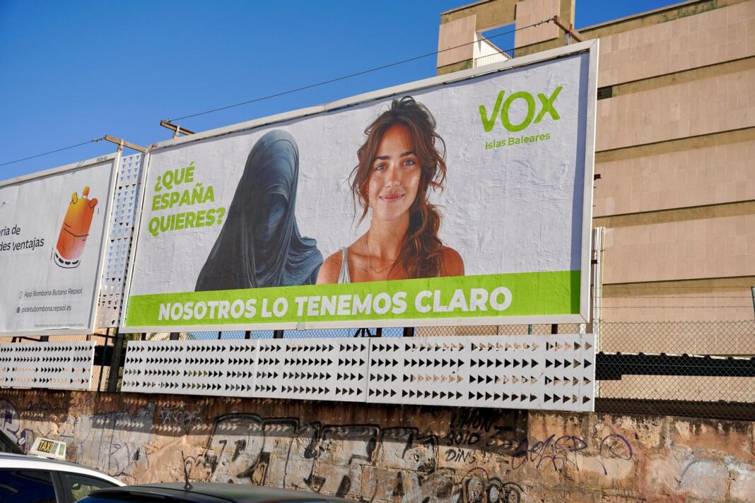 Vox Poster1 The proposal is expected to sharpen tensions in the plenary session, as opposition parties question its necessity and political motives, while Vox frames the issue as one of coexistence, identity and respect for municipal rules.