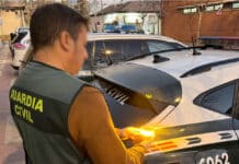 Three Arrested in San Vicente After 26 V-16 Safety Beacons stolen from cars overnight The Guardia Civil has arrested three men in connection with a wave of 26 car break-ins in San Vicente del Raspeig, which occurred during the early hours of 26–27 January.