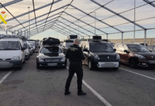 Car Export Scam Busted: Guardia Civil Seizes Seven Vehicles at Alicante Port The operation, led by the Guardia Civil, uncovered a sophisticated scheme in which vehicles stolen abroad were being laundered with fake paperwork and falsely presented as European cars for export to Algeria.
