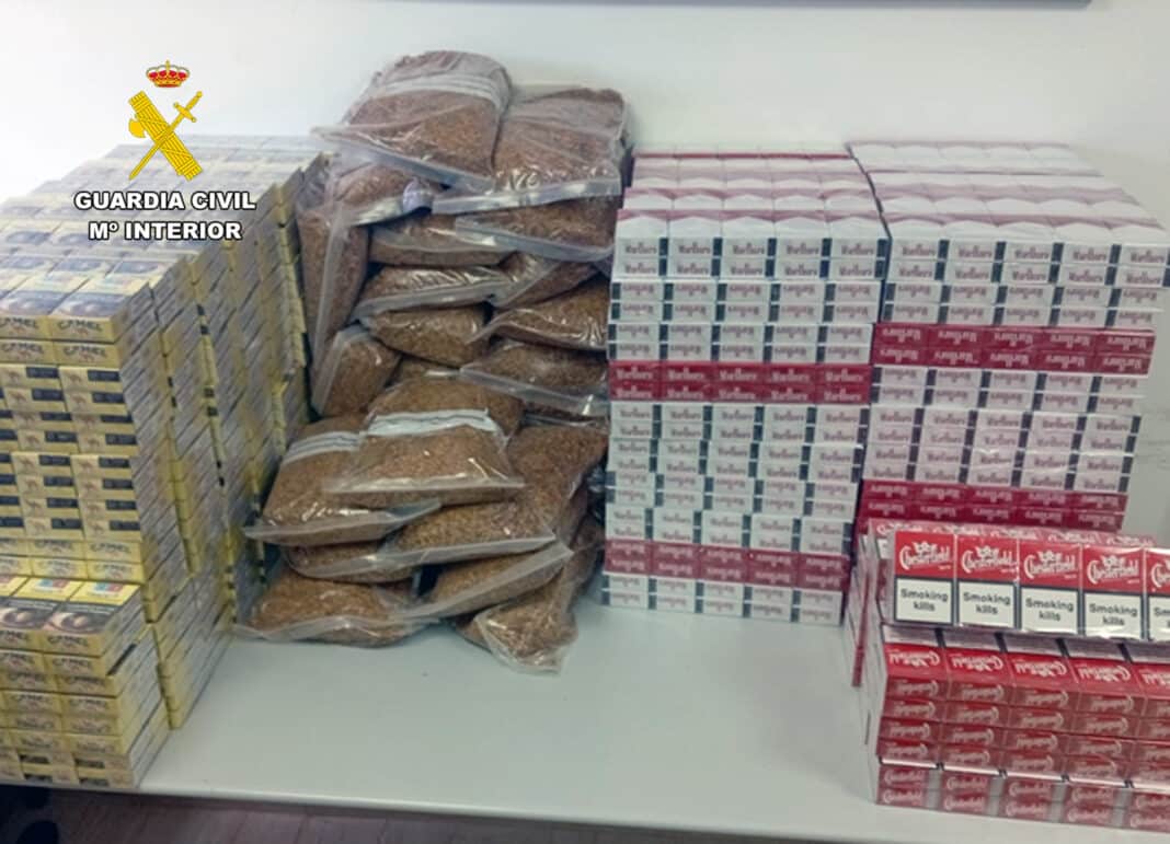 Una importante operación en La Manga del Mar Menor ha dejado a un hombre en problemas después de que los agentes descubrieran una operación de venta ilegal de tabaco a gran escala dentro de una casa particular.