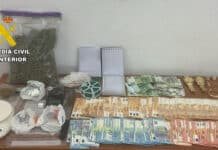 Four arrests as Drug Den Raided Near Los Alcazares School Police have smashed a busy drug-dealing operation running out of a house just metres from a school, arresting four suspected members of a criminal gang in the coastal town of Los Alcázares.