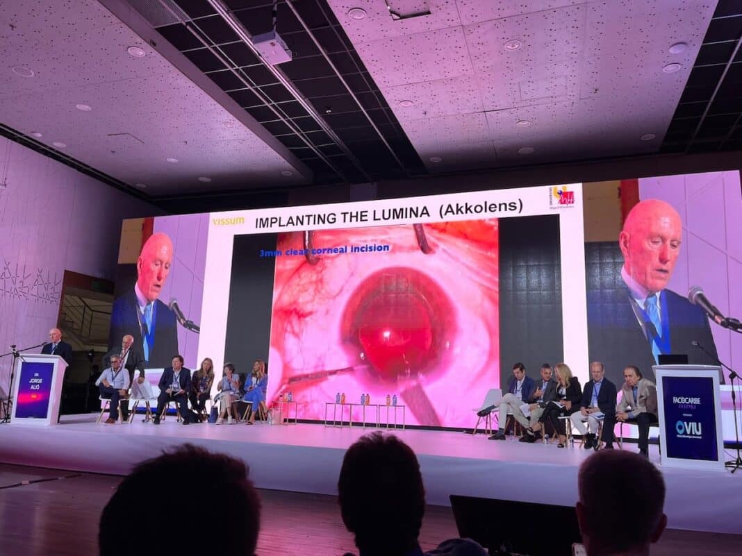 Prof. Jorge Alió, renowned ophthalmologist and honorary researcher at Miguel Hernández University (UMH) in Elche, participated as a distinguished international speaker at the Facocaribe 2026 Congress in Barranquilla, Colombia, held from March 5–7.