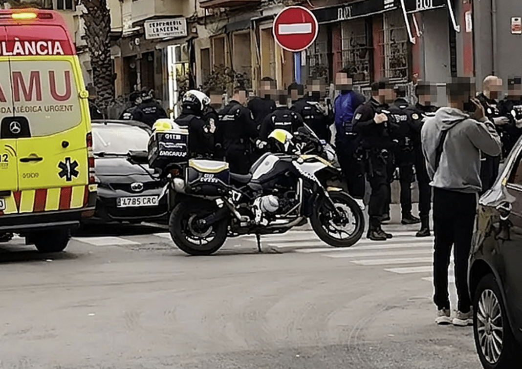 After the attack, the suspect fled the scene but was later tracked down and arrested by National Police officers. Emergency services and officers from both the National Police and Local Police rushed to the area.