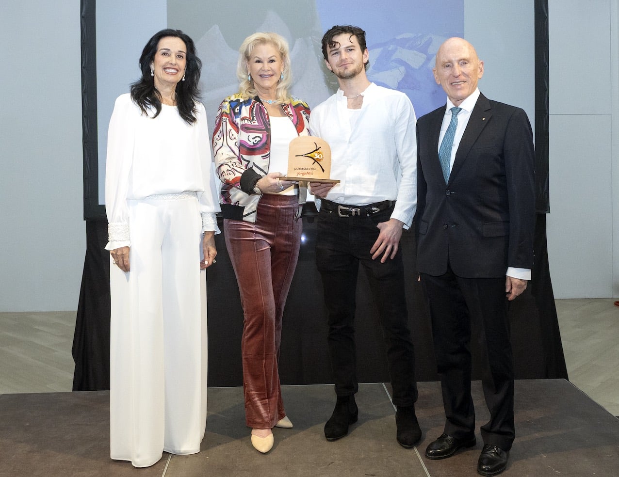 ‘Miradas 2026’ Exhibition Opens in Alicante Promoting Art and Vision Awareness