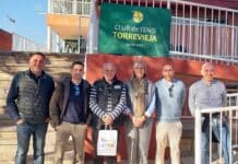 Torrevieja Tennis Club and Valencian Federation Strengthen Ties to Boost Future Projects Torrevieja Tennis Club welcomed Valencian Tennis Federation president Francisco Vicent Caudet and general manager Riki García Terencio for a working meeting focused on the present and future of tennis in Torrevieja and the wider region.