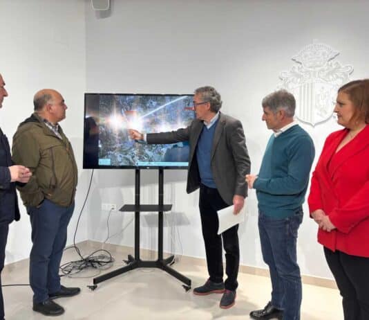 Orihuela Costa w końcu otrzyma linię ratunkową dla wody pitnej o wartości 2.3 mln euro Miasto Orihuela Costa jest gotowe na znaczące zwiększenie bezpieczeństwa wody pitnej po tym, jak Rada Miasta Orihuela ogłosiła przetarg na projekt budowy zbiornika o wartości 2.34 mln euro, który ma podwoić rezerwy wody pitnej dla szybko rozwijającego się obszaru przybrzeżnego.