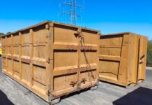 Orihuela schreibt 240,000 € für Abfallcontainerdienst aus Der Stadtrat von Orihuela hat eine öffentliche Ausschreibung für die Anmietung, Abholung und den Transport von Abfallcontainern eröffnet, die für die Straßenreinigung, die Strandpflege und die Entsorgung von Schnittabfällen und sperrigen Haushaltsgegenständen verwendet werden.