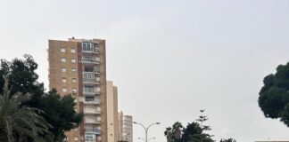 End to Burst Water Pipes in Campoamor with €300,000 overhaul More than €300,000 is being pumped into Campoamor in a major bid to put an end to burst pipes, water losses and frustrating supply interruptions.