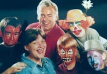 Costa Blanca Family’s Story Inspires New York Theatre Production A new theatre production with strong ties to Spain’s Costa Blanca will be presented in New York this summer. Snazzy, a new play written and produced by British actor Joe Staton and presented by RiffRaff NYC, will be featured as part of the New York Theatre Festival in July.