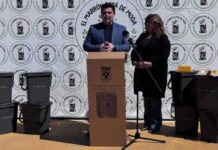 San Javier leads the way in installing the new brown bins San Javier has become the first of the 45 municipalities in the Region of Murcia to fully implement the new “brown bins”, adding the fifth colour of container to the range of receptacles for household waste on the streets.