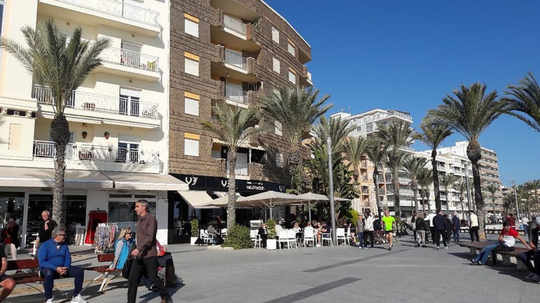 The victim, a young Algerian national, was found dead on a street near Playa del Cura after multiple gunshots rang out at around 10:30 p.m. on Saturday.