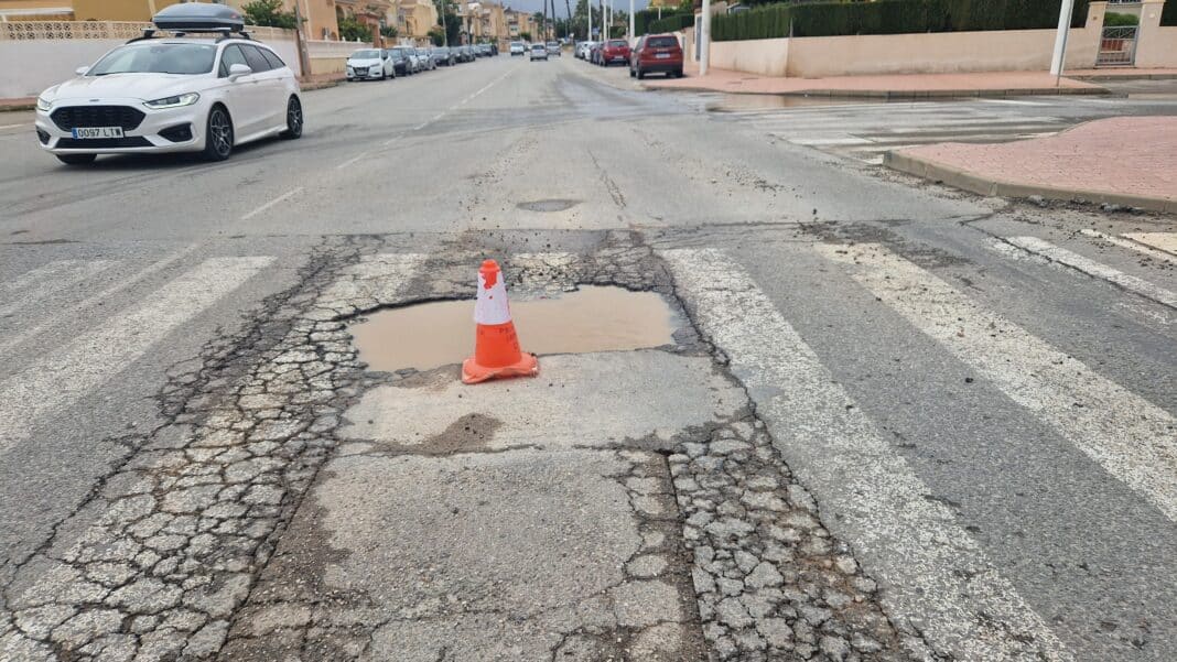 Un tribunal d'Orihuela a clos la longue affaire dite des « fioles » concernant des irrégularités présumées dans un contrat d'entretien routier à Orihuela Costa, statuant qu'il n'y avait aucune preuve d'acte criminel.