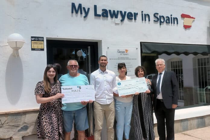 Caption Left to right – Daniella Gwynn - Currencies Direct, Alan Sinden - MACS, Joaquin Cutillas Temprano - My Lawyer In Spain, Brigid Irwin – Ibex Insurance, Martine Shindler – PAWS-PATAS, Tim Taplin - Tim Taplin Financial Services