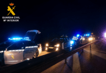 Drunk Driver Arrested After Going the Wrong Way on Murcia Motorway The Guardia Civil said the driver travelled for around one kilometre against the flow of traffic on the RM-1 motorway, which links Murcia with San Javier, creating a serious danger for other road users.