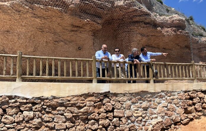 The repair project was launched after heavy rainfall in February and March, combined with strong waves during recent storms, caused significant damage to several sections of the masonry wall supporting the coastal path.