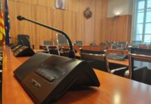 Vox isolated again in Orihuela over immigration and LGBTQ+ rights The plenary session also approved the acceptance of powers delegated by the Generalitat Valenciana for the construction of a second health centre on the Orihuela coast.
