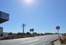 Residents Still Risk Dangerous Bridge despite Council ban Torrevieja Council has banned pedestrians from using the La Hoya bridge over the N-332 after warnings that the crossing has become increasingly dangerous.
