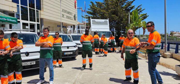 Orihuela City Council has added five new vehicles to the fleet of its public company Ecoplan Servicios as part of its ongoing drive to improve the maintenance and upkeep of public spaces in Orihuela Costa.